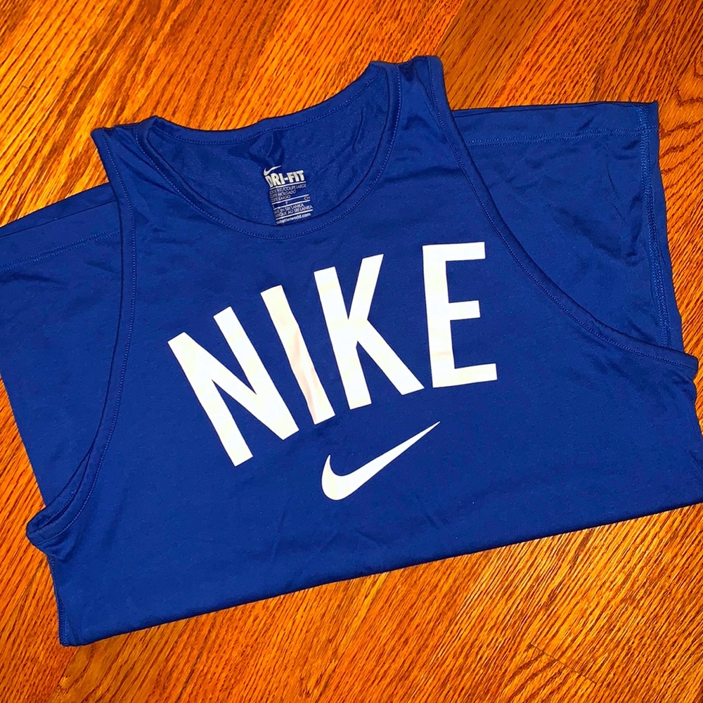 Women’s Nike tank top